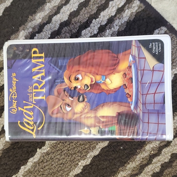VINTAGE BLACK DIAMOND DISNEY CLASSIC VHS 📼 MOVIES...11 TOTAL. GOOD CONDITION. - Picture 8 of 17